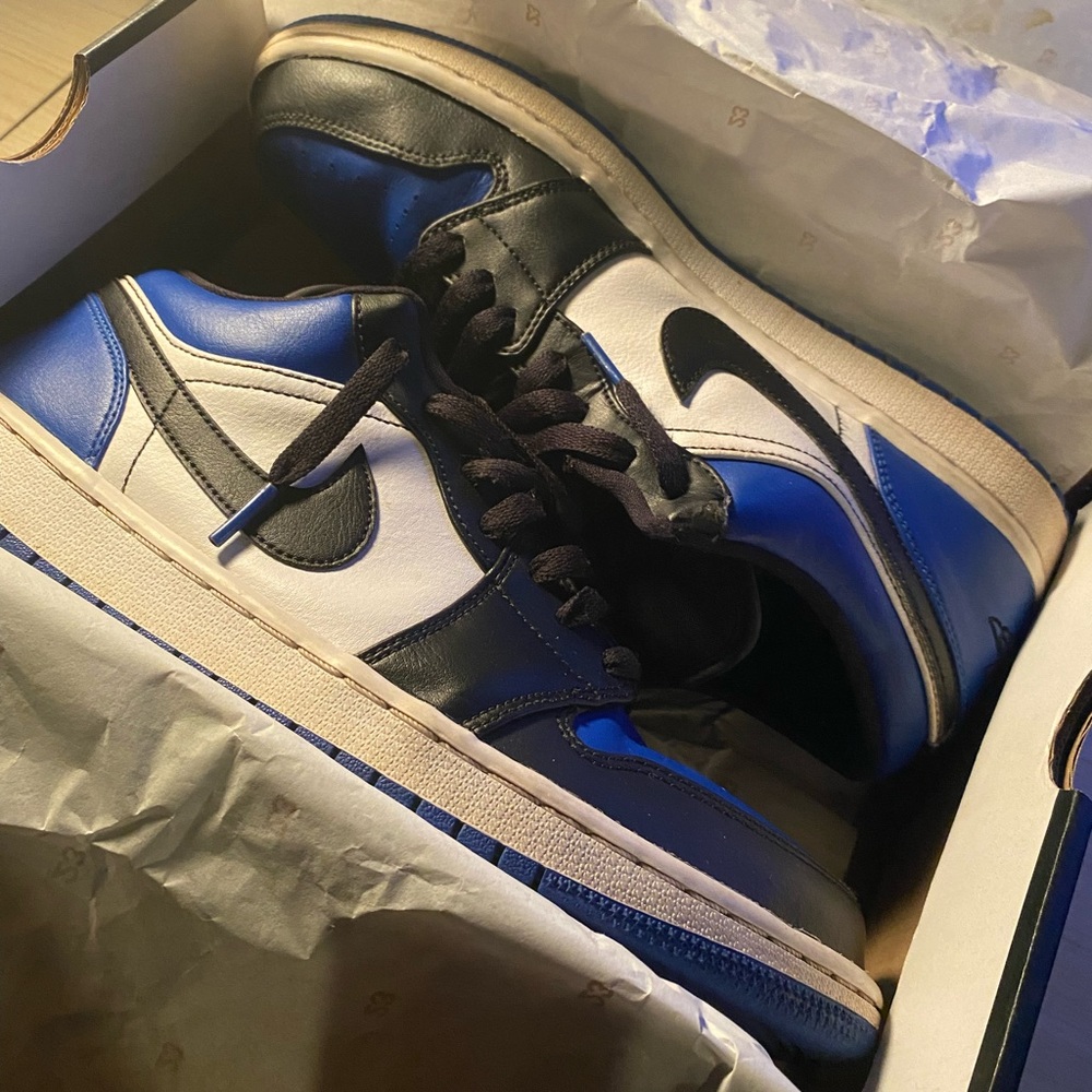 Air Jordan 1 Low “Royal Toe”